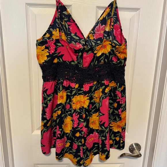 SHEIN Floral Shorts Romper XL - Picture 6 of 7